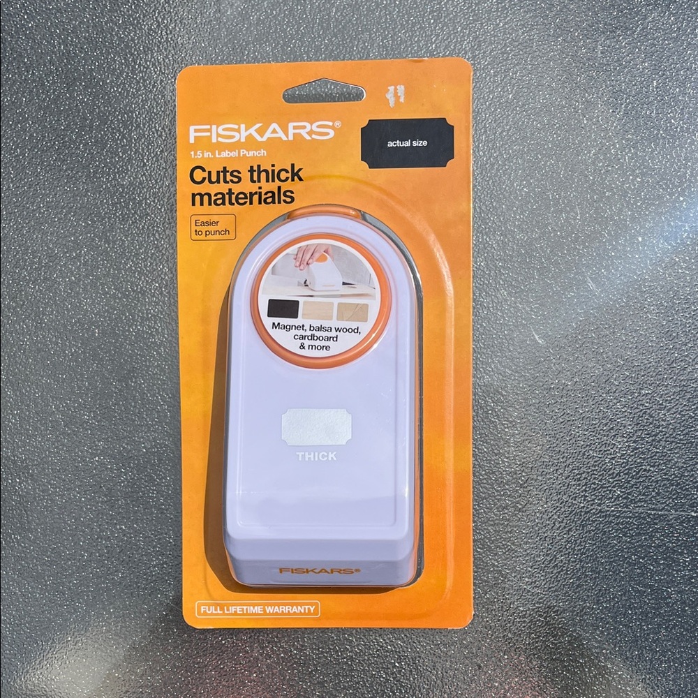 Fiskars 1.5 Inch Label Punch